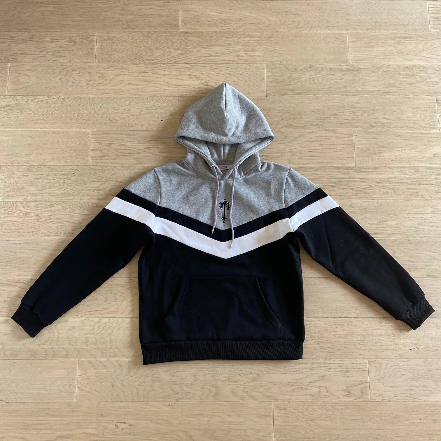 TRAP "V" TRACKSUIT - BLACK/GREY